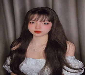 Linda irmã mostra borboletas online